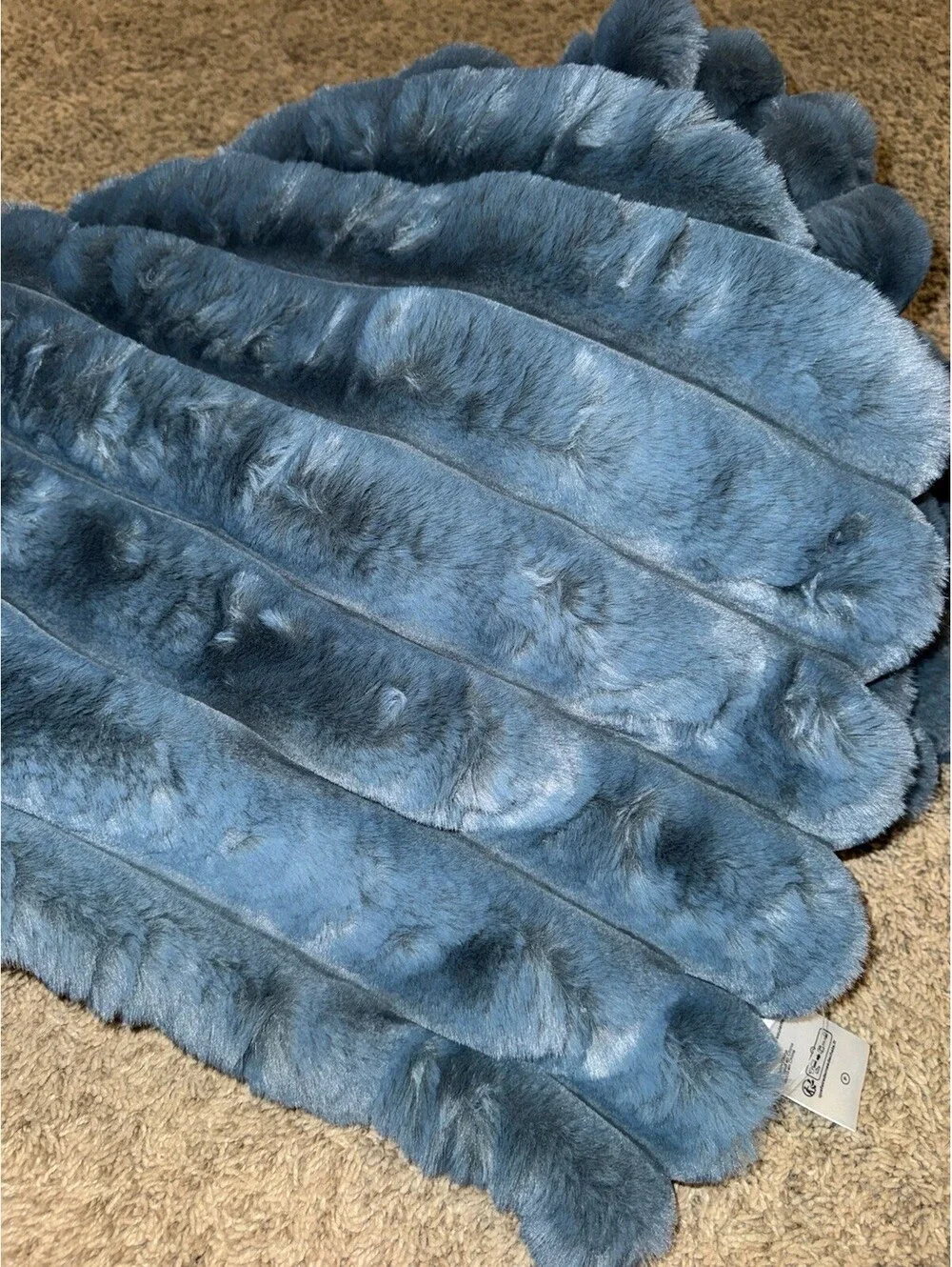 NWT Anthropologie Faux Fur Throw Blanket 60